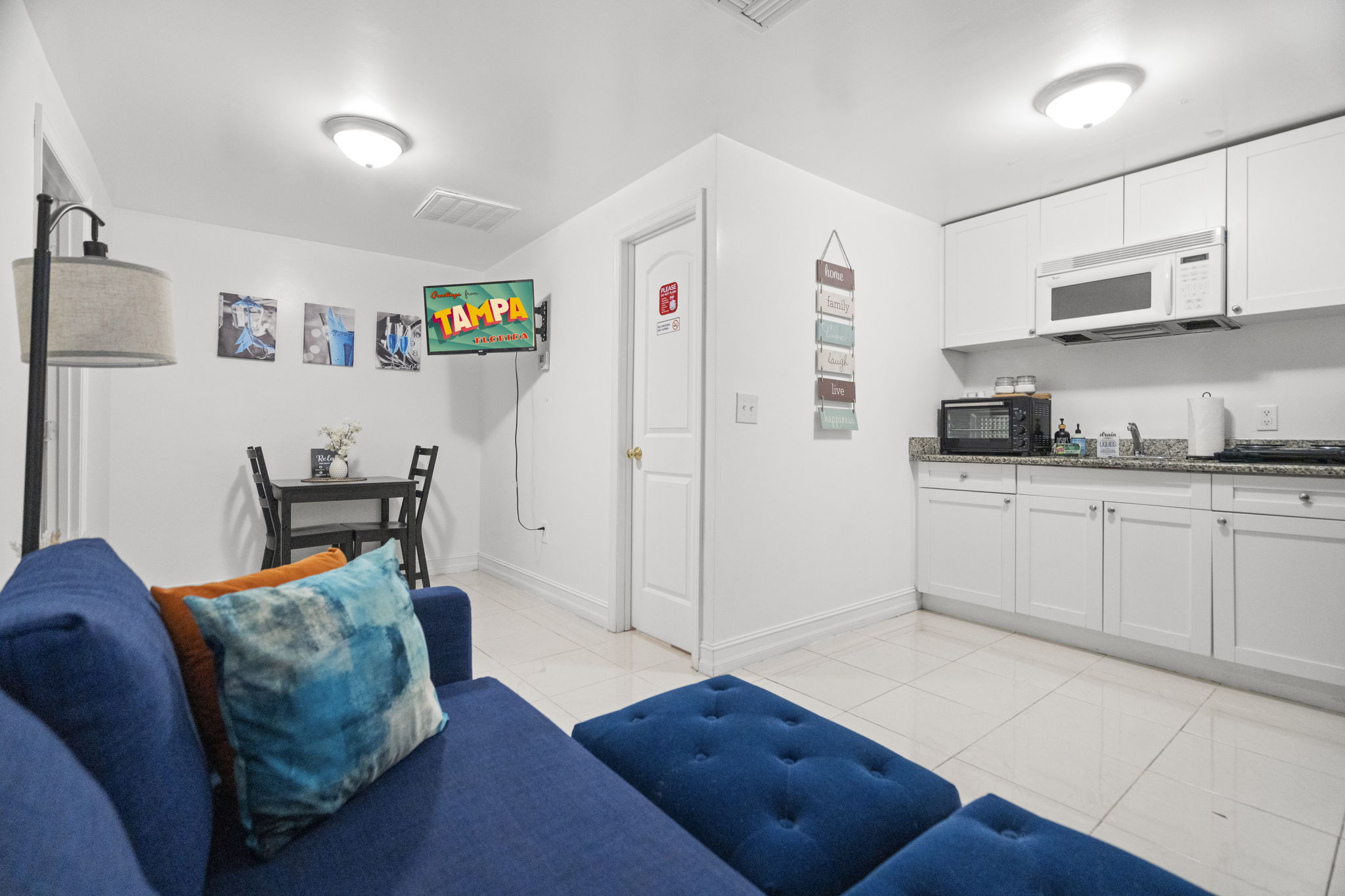 Tampa Cozy Apt, King Bed, Near TPA